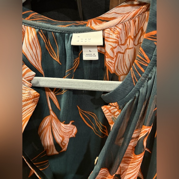 a new day Black green and Orange Floral Blouse - Picture 3 of 4